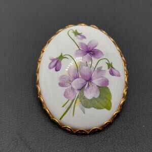 Vintage Violet Floral Brooch Oval Porcelain Gold Tone Scalloped Frame 1960s